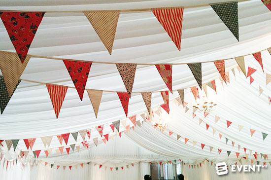 20-Affordable-Ideas-to-Give-Your-Event-the-Wow-Factor---bunting