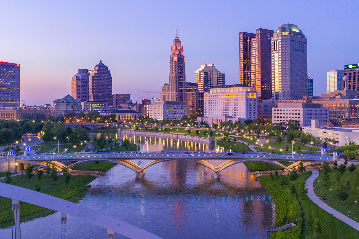 An evening skyline view of Columbus, Ohio, a top destination for meetings and events.