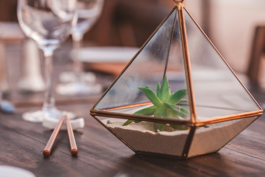 cost-cutting tips for meetings