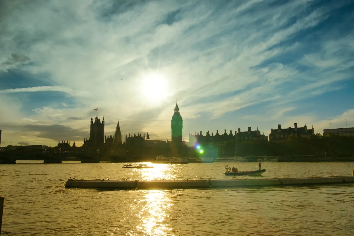 Big Ben in the distance.